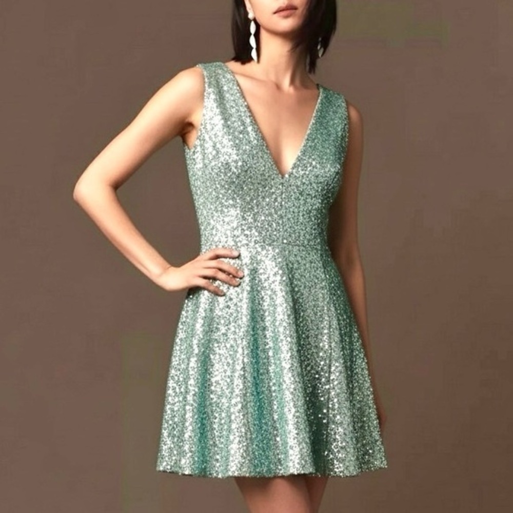 DRESS THE POPULATION "Carrie" Plunge Sequin Fit & Flare Mini-Dress Mint Silver